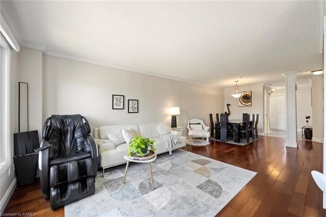29 - 1098 King Street W, House attached with 3 bedrooms, 2 bathrooms and 2 parking in Kingston ON | Image 42
