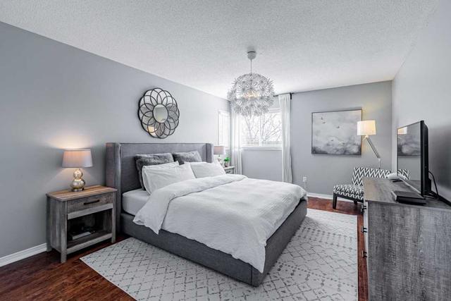 1820 Hobson Dr, House semidetached with 3 bedrooms, 4 bathrooms and 3 parking in Burlington ON | Image 10