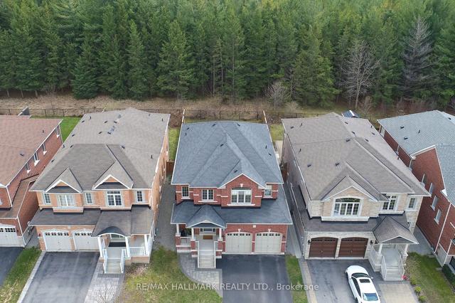 1207 Stuffles Cres, House detached with 4 bedrooms, 3 bathrooms and 6 parking in Newmarket ON | Image 12