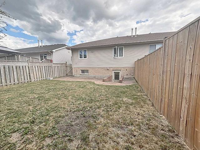 96 Roman Cres, House semidetached with 3 bedrooms, 2 bathrooms and 3 parking in London ON | Image 13