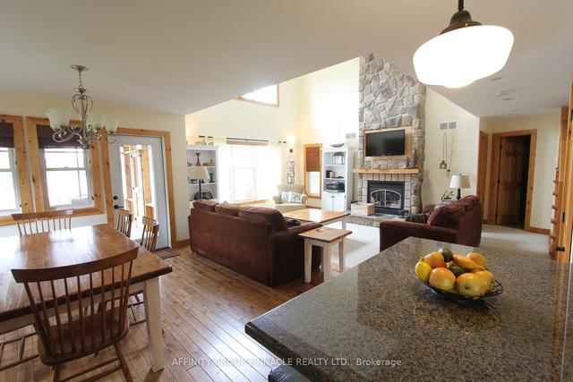 6-1-2 - 6 Goldrock Rd, House detached with 3 bedrooms, 3 bathrooms and 6 parking in Kawartha Lakes ON | Image 3