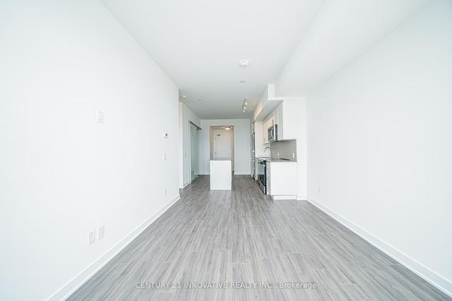 617 - 681 Yonge St, Condo with 1 bedrooms, 1 bathrooms and 1 parking in Barrie ON | Image 4