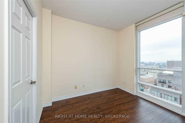 3411 - 761 Bay St, Condo with 2 bedrooms, 2 bathrooms and 1 parking in Toronto ON | Image 13