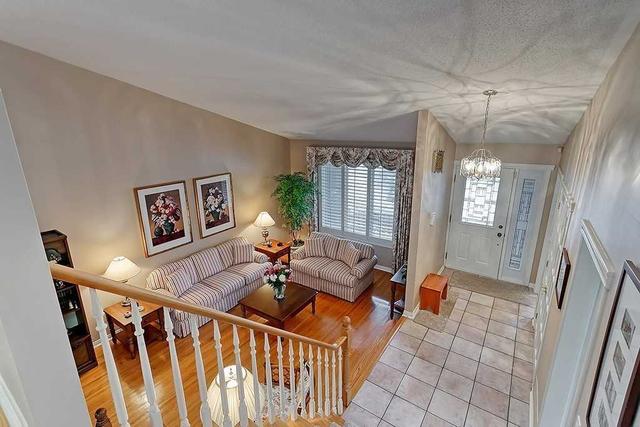 1697 Missenden Cres, House detached with 3 bedrooms, 3 bathrooms and 8 parking in Mississauga ON | Image 9
