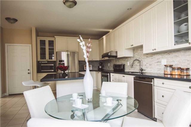 104 Elliottglen Dr, House detached with 4 bedrooms, 3 bathrooms and 2 parking in Ajax ON | Image 5