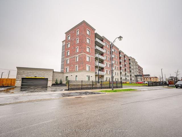506 - 830 Megson Terr, Condo with 3 bedrooms, 2 bathrooms and 2 parking in Milton ON | Image 23