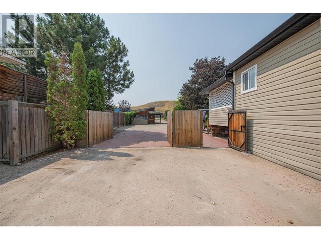 6060 Pleasant Valley Road, House detached with 4 bedrooms, 2 bathrooms and 8 parking in North Okanagan B BC | Image 9