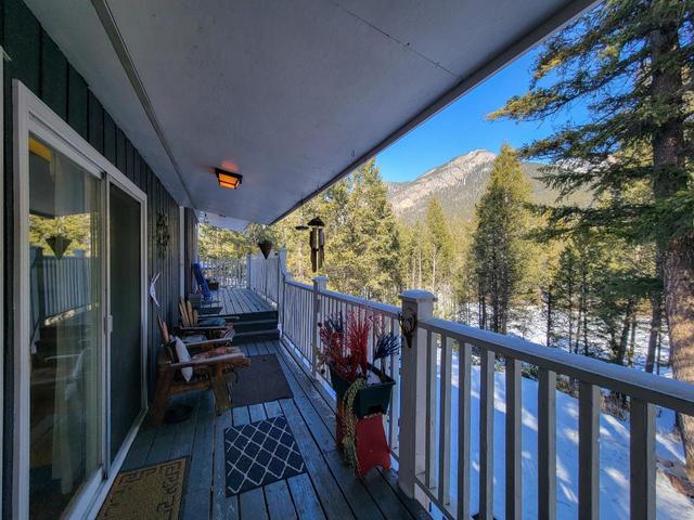 8096 Duby Road, House detached with 3 bedrooms, 2 bathrooms and null parking in East Kootenay G BC | Image 36