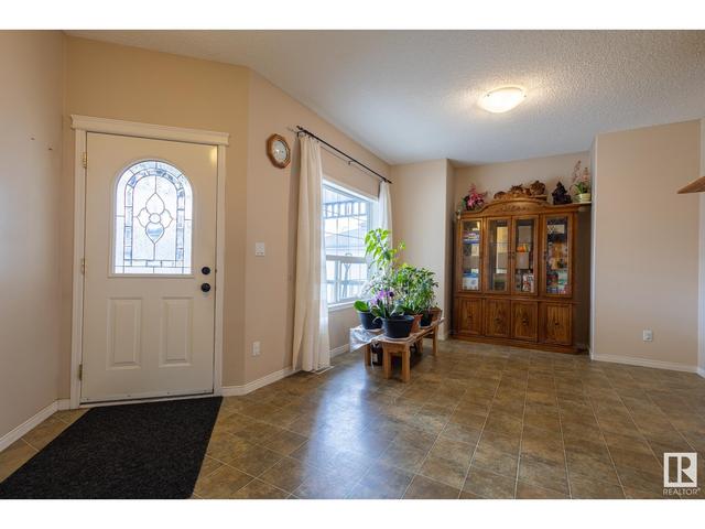 3320 40 Av Nw, House detached with 4 bedrooms, 2 bathrooms and 4 parking in Edmonton AB | Image 6