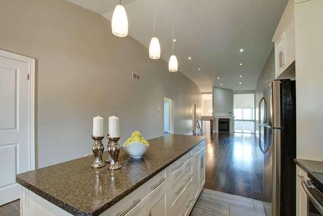 16 Greenwood Ave, House semidetached with 3 bedrooms, 3 bathrooms and 5 parking in St. Catharines ON | Image 9