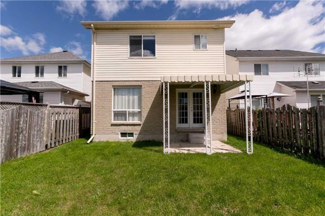 867 Grandview St N, House detached with 3 bedrooms, 4 bathrooms and 4 parking in Oshawa ON | Image 2