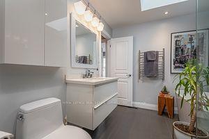 37 Leaves Terr, House attached with 2 bedrooms, 2 bathrooms and 2 parking in Toronto ON | Image 18