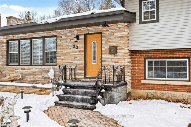 33 Parnell Rd, House detached with 2 bedrooms, 3 bathrooms and 9 parking in St. Catharines ON | Image 34