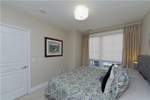 426 - 20 Burkebrook Pl, Condo with 1 bedrooms, 1 bathrooms and 1 parking in Toronto ON | Image 3