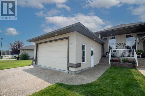 37, - 8910 122 Avenue, House semidetached with 3 bedrooms, 3 bathrooms and 2 parking in Grande Prairie AB | Card Image