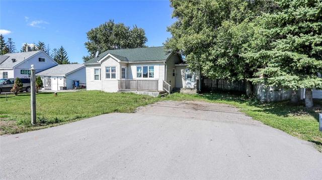 4884 County Rd 90 Rd, House detached with 1 bedrooms, 1 bathrooms and 4 parking in Springwater ON | Image 2