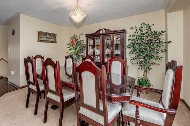 5976 Winston Churchill Blvd, House attached with 3 bedrooms, 3 bathrooms and 2 parking in Mississauga ON | Image 6