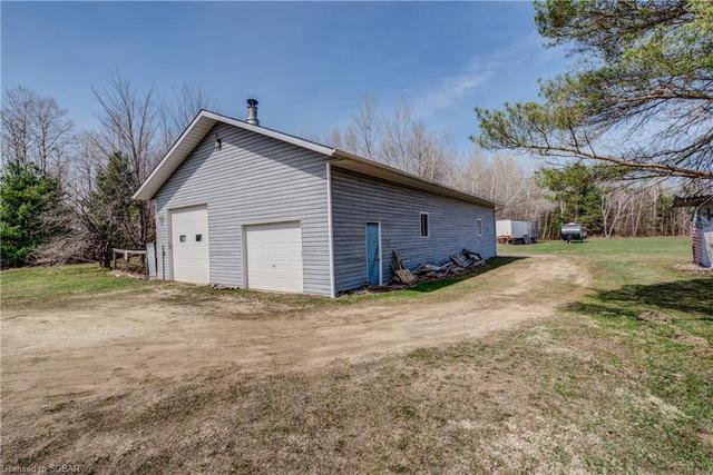 1649 12/13 Sunnidale Sideroad N, House detached with 4 bedrooms, 3 bathrooms and 12 parking in Clearview ON | Image 8