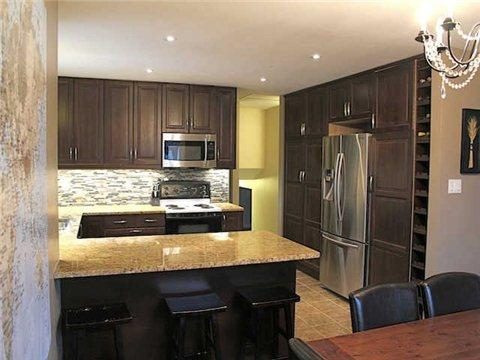 1384 Queen Cres, House detached with 5 bedrooms, 3 bathrooms and 4 parking in Moose Jaw SK | Image 6