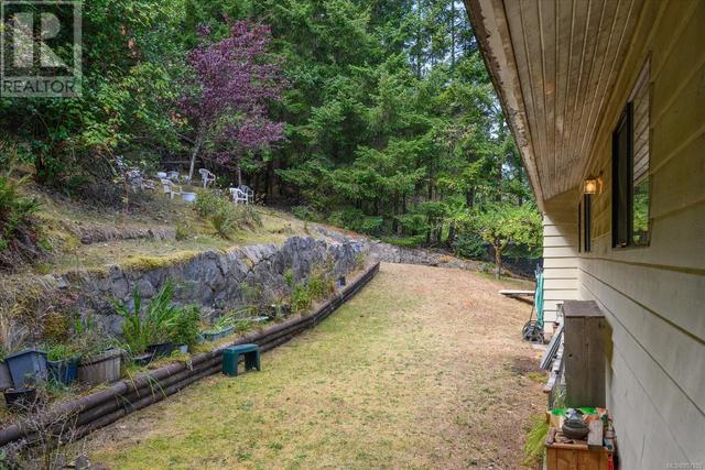 5227 Lost Lake Rd, House detached with 4 bedrooms, 3 bathrooms and 8 parking in Nanaimo BC | Image 30