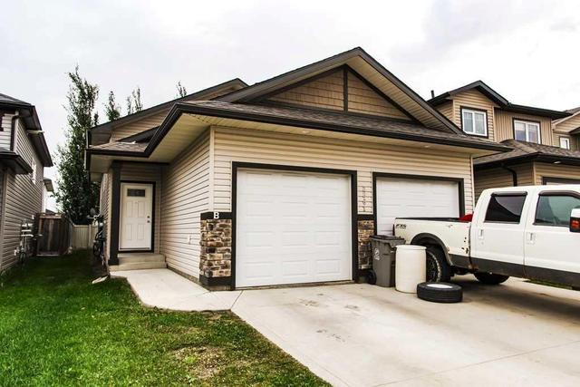 8861 96 Ave, House detached with 5 bedrooms, 2 bathrooms and 4 parking in Grande Prairie AB | Image 1