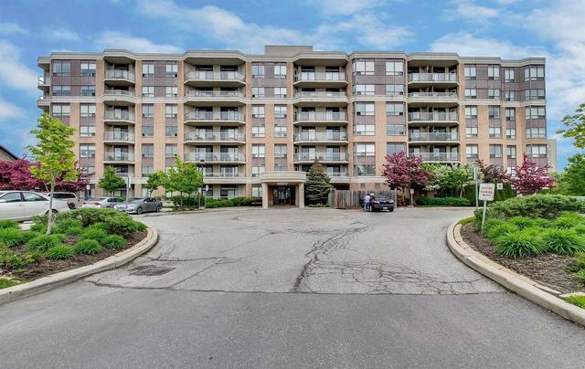 309 - 300 Ray Lawson Blvd, Condo with 1 bedrooms, 1 bathrooms and 1 parking in Brampton ON | Image 1