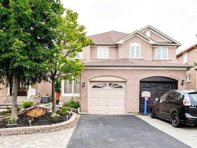 7157 Black Walnut Tr, House semidetached with 3 bedrooms, 3 bathrooms and 4 parking in Mississauga ON | Image 12