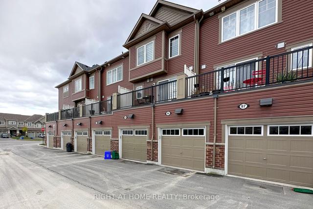 95 - 2500 Hill Rise Crt, Townhouse with 3 bedrooms, 3 bathrooms and 1 parking in Oshawa ON | Image 14