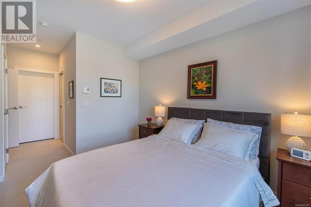 214 - 2285 Bowker Ave, Condo with 2 bedrooms, 2 bathrooms and 1 parking in Oak Bay BC | Image 21