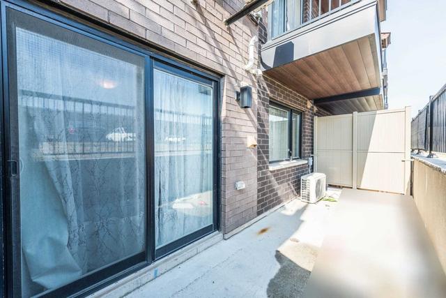 01 - 153 William Duncan Rd, Townhouse with 2 bedrooms, 1 bathrooms and 1 parking in Toronto ON | Image 11