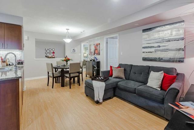 4 - 633 Dundas St W, Townhouse with 2 bedrooms, 2 bathrooms and 2 parking in Mississauga ON | Image 32