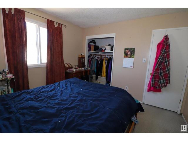 9520 150 Av Nw Nw, House detached with 3 bedrooms, 1 bathrooms and null parking in Edmonton AB | Image 14