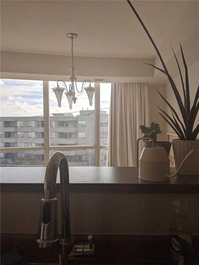 503 - 906 Sheppard Ave, Condo with 2 bedrooms, 2 bathrooms and 1 parking in Toronto ON | Image 2