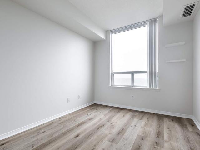 1903 - 18 Hillcrest Ave, Condo with 2 bedrooms, 2 bathrooms and 1 parking in Toronto ON | Image 5
