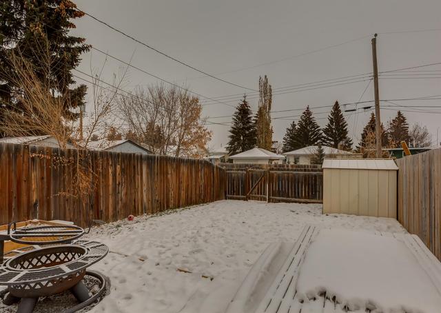8034 24 Street Se, Home with 3 bedrooms, 1 bathrooms and 2 parking in Calgary AB | Image 27