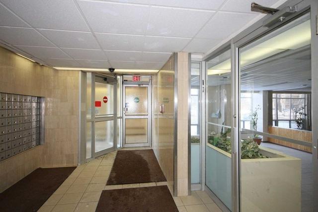 801 - 370 Dixon Rd, Condo with 2 bedrooms, 1 bathrooms and 1 parking in Toronto ON | Image 16