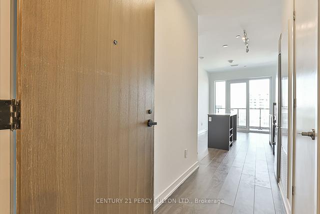 1001 - 8 Tippett Rd, Condo with 1 bedrooms, 1 bathrooms and 0 parking in Toronto ON | Image 3