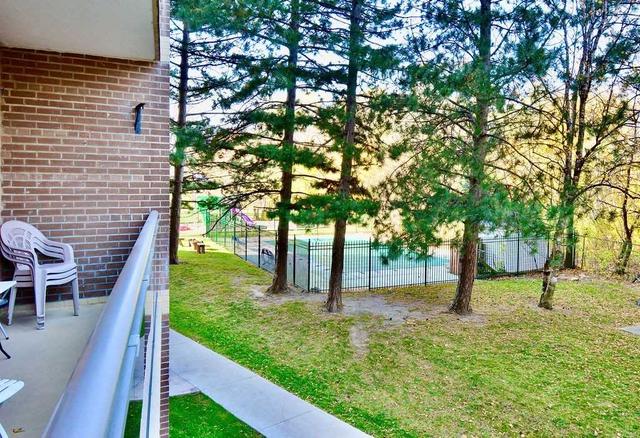 203 - 3145 Queen Frederica Dr, Condo with 2 bedrooms, 1 bathrooms and 1 parking in Mississauga ON | Image 4