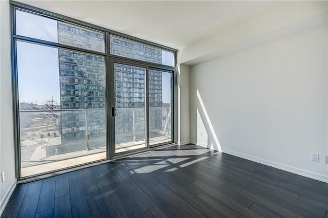 405 - 103 The Queensway Ave, Condo with 2 bedrooms, 2 bathrooms and 1 parking in Toronto ON | Image 4