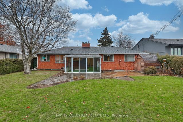 15 Ashwood Cres, House detached with 3 bedrooms, 3 bathrooms and 6 parking in Toronto ON | Image 14