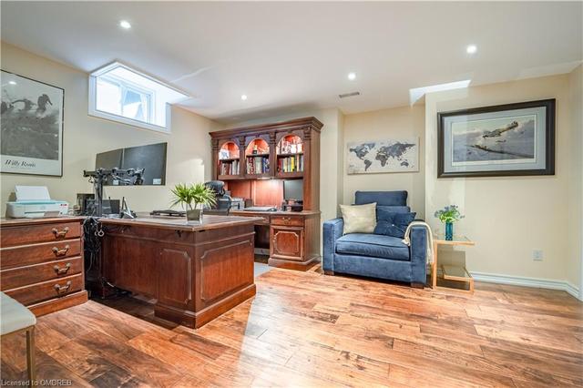518 Spruce Needle Court, House detached with 5 bedrooms, 3 bathrooms and 10 parking in Oakville ON | Image 24