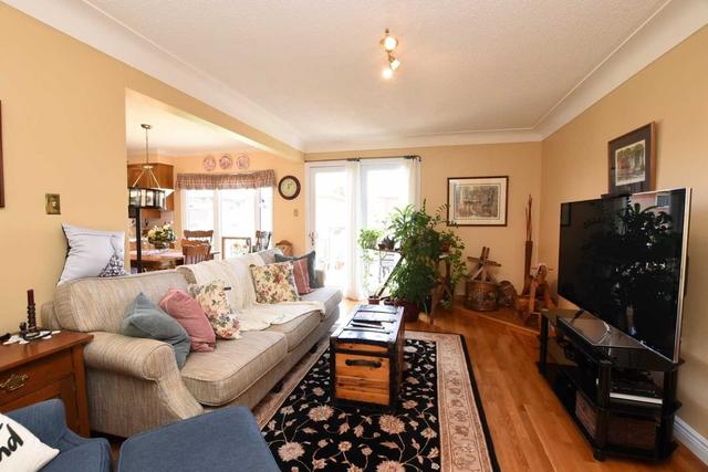 14 Marcel Pl, House detached with 3 bedrooms, 3 bathrooms and 4 parking in Hamilton ON | Image 15