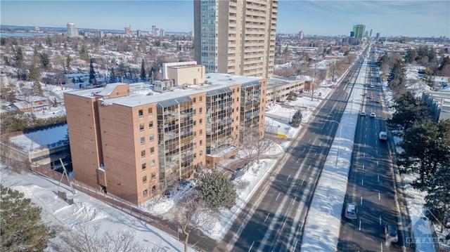 604 - 2019 Carling Avenue, Condo with 2 bedrooms, 2 bathrooms and 1 parking in Ottawa ON | Image 5