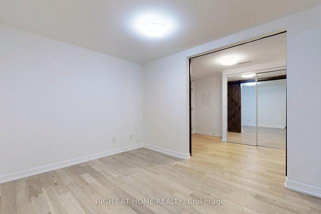 537 - 20 Bruyeres Mews, Condo with 3 bedrooms, 2 bathrooms and 2 parking in Toronto ON | Image 8