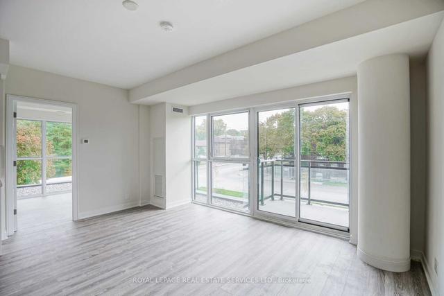 211 - 1 Neighbourhood Lane, Condo with 2 bedrooms, 2 bathrooms and 1 parking in Toronto ON | Image 4