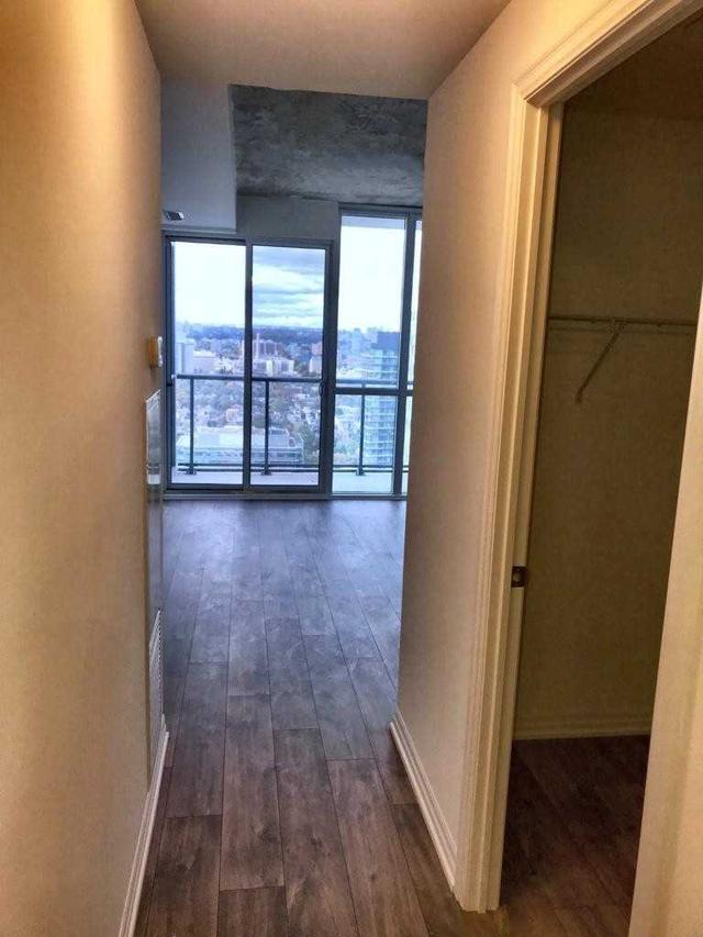 lph4106 - 88 Blue Jays Way, Condo with 2 bedrooms, 2 bathrooms and 1 parking in Toronto ON | Image 3