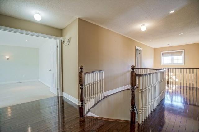 upper - 30 Richgrove Dr, House detached with 4 bedrooms, 4 bathrooms and 3 parking in Brampton ON | Image 6
