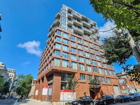 lph03 - 2 Augusta Ave, Condo with 3 bedrooms, 2 bathrooms and 1 parking in Toronto ON | Card Image