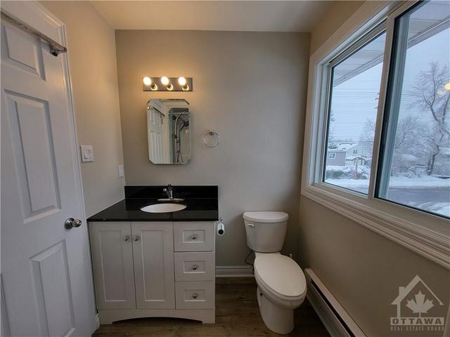 12 - 800 De L'eglise Street, Townhouse with 4 bedrooms, 2 bathrooms and 1 parking in Ottawa ON | Image 7