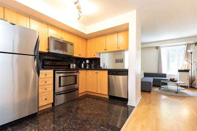 th608 - 15 Laidlaw St, Townhouse with 2 bedrooms, 1 bathrooms and 1 parking in Toronto ON | Image 7